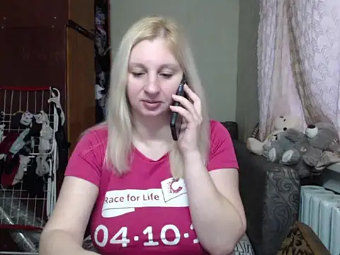BustyBlond online show from March 12, 3:40 pm