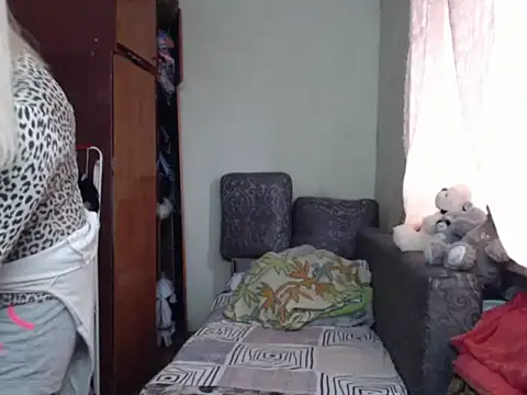 BustyBlond online show from March 3, 2:28 pm