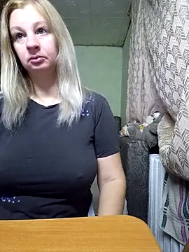 BustyBlond online show from November 3, 4:28 am