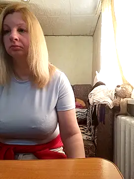 BustyBlond online show from April 21, 3:57 am