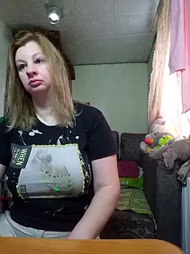 BustyBlond online show from May 11, 3:52 am