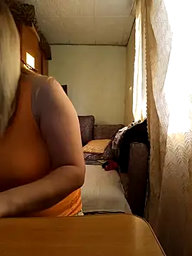 BustyBlond online show from September 22, 4:18 am