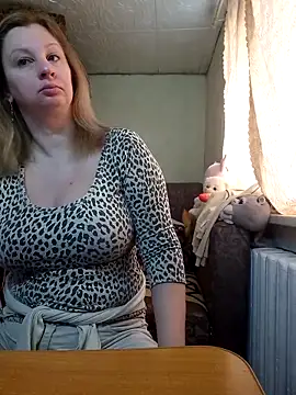 BustyBlond online show from April 3, 4:08 am