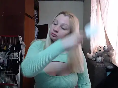 BustyBlond online show from March 18, 5:56 am
