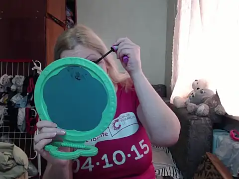 BustyBlond online show from March 6, 5:14 am