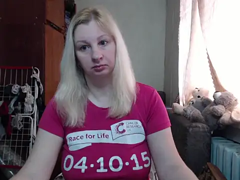BustyBlond online show from March 13, 6:37 am