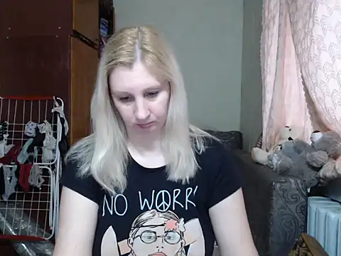 BustyBlond online show from March 13, 3:17 pm