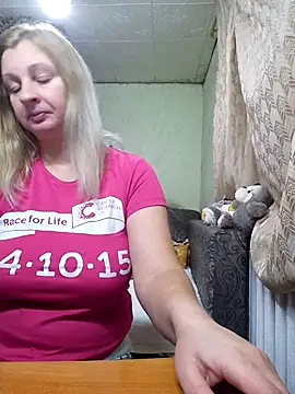 BustyBlond online show from November 14, 6:11 pm