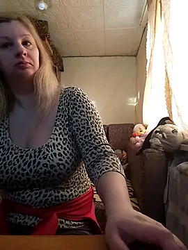 BustyBlond online show from March 5, 5:04 am