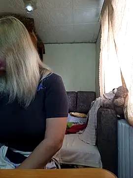 BustyBlond online show from October 24, 5:50 am