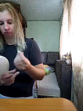 BustyBlond online show from October 11, 5:30 am