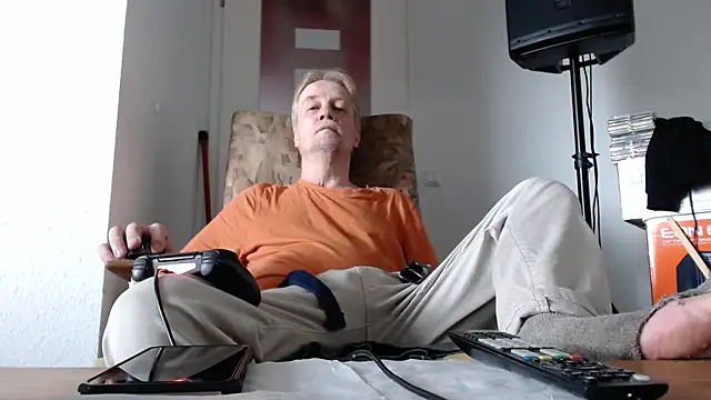 Snapshot of Cordt27 chatting on June 3, 4:33 pm Cordt27 online show from June 3, 4:33 pm