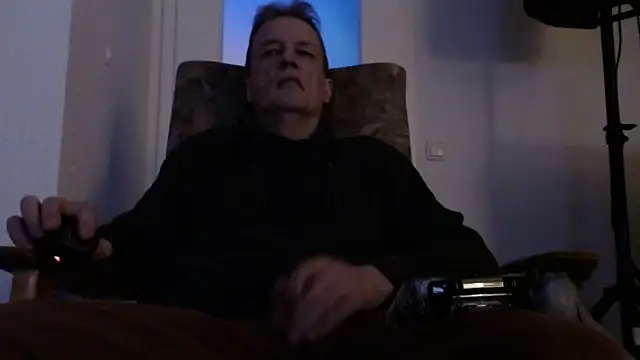 Snapshot of Cordt27 chatting on October 7, 5:36 pm Cordt27 online show from October 7, 5:36 pm