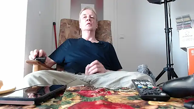 Snapshot of Cordt27 chatting on May 24, 5:57 pm Cordt27 online show from May 24, 5:57 pm
