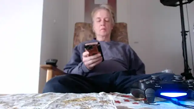 Cordt27 online show from March 11, 3:39 pm