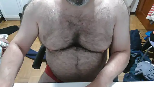 Snapshot of mikeyhotbear chatting on June 30, 3:50 am mikeyhotbear online show from June 30, 3:50 am