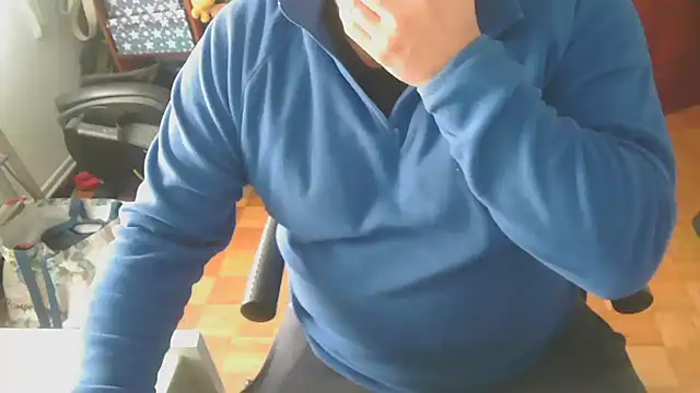 mikeyhotbear online show from January 13, 4:51 pm