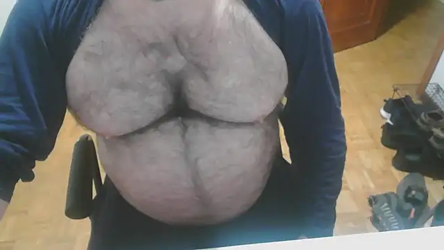 mikeyhotbear online show from October 28, 6:45 am