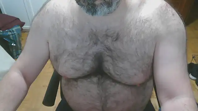 mikeyhotbear online show from December 19, 7:44 am