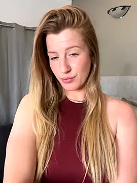 Snapshot of FoxyFrenchy chatting on September 29, 4:23 pm FoxyFrenchy online show from September 29, 4:23 pm