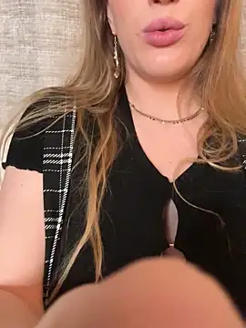 FoxyFrenchy online show from March 12, 7:29 pm