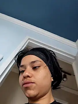 Snapshot of RuggyRackz chatting on October 24, 5:34 pm RuggyRackz online show from October 24, 5:34 pm