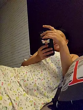 Snapshot of RuggyRackz chatting on November 5, 4:15 am RuggyRackz online show from November 5, 4:15 am