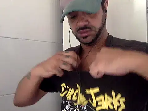 SMOKERBEASTBR online show from February 26, 8:09 pm