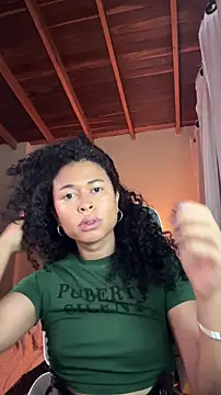 GabriSaenz online show from October 30, 1:09 pm