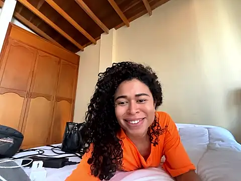 GabriSaenz online show from January 16, 2:21 pm