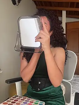 GabriSaenz online show from July 29, 1:54 pm