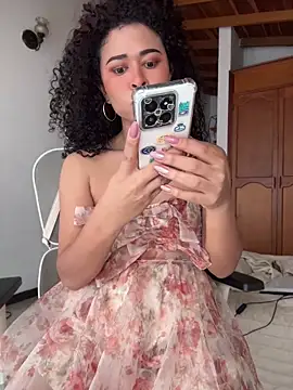 GabriSaenz online show from April 18, 2:08 pm