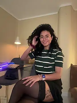 GabriSaenz online show from December 7, 4:53 pm