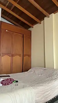 GabriSaenz online show from October 23, 1:43 pm