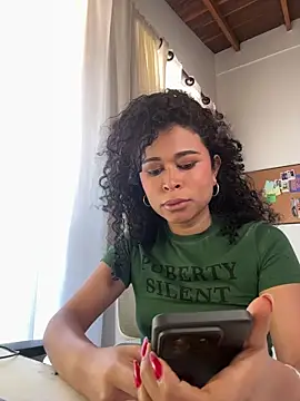 GabriSaenz online show from November 18, 2:53 pm