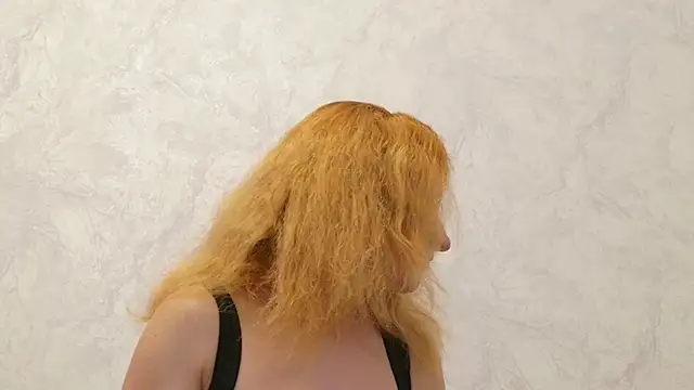 Snapshot of Simabigsmile chatting on February 20, 9:39 pm Simabigsmile online show from February 20, 9:39 pm