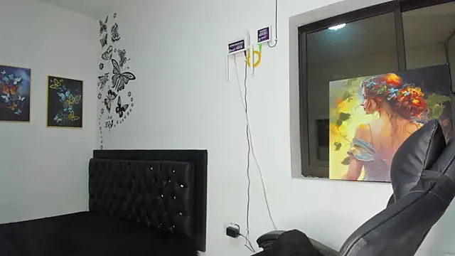 Emattaylor online show from December 3, 11:07 am