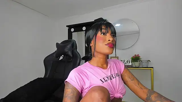 Emattaylor online show from November 7, 11:48 am