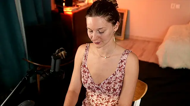 Special    online show from March 7, 6:33 pm