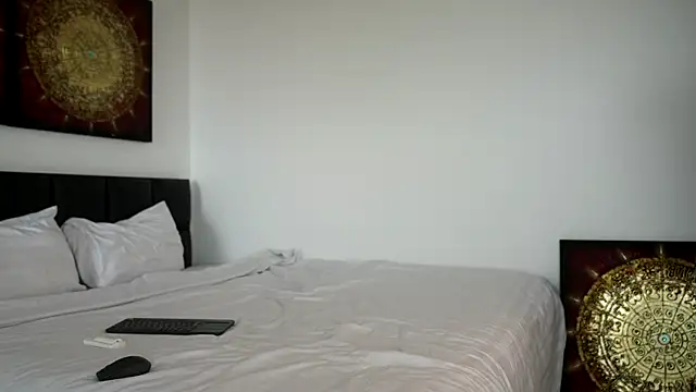 Special    online show from November 12, 2:15 am