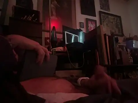 Snapshot of htk1975 chatting on February 15, 9:58 pm htk1975 online show from February 15, 9:58 pm