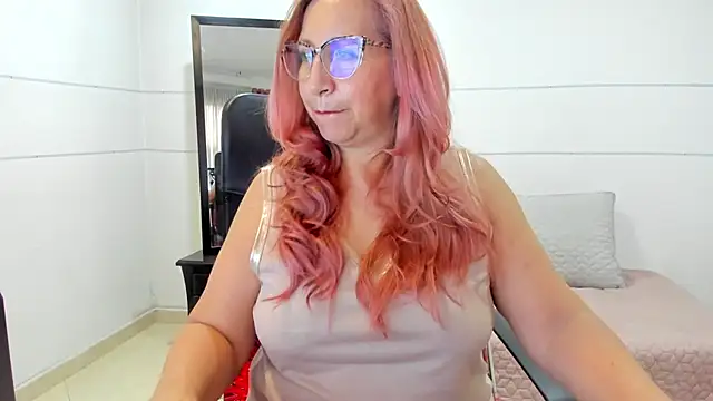 Snapshot of vaalery_sweet chatting on December 13, 10:02 pm vaalery sweet online show from December 13, 10:02 pm