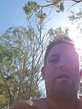 Trucker Hunter online show from October 4, 1:45 pm