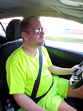 Trucker Hunter online show from March 22, 9:24 am