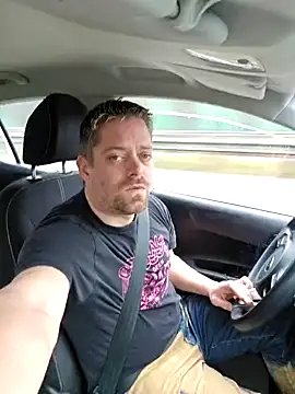 Trucker Hunter online show from December 29, 11:40 am