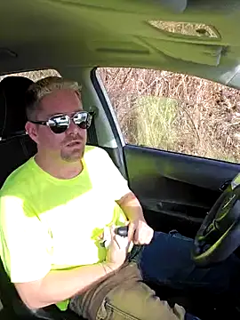 Trucker Hunter online show from March 5, 11:49 am