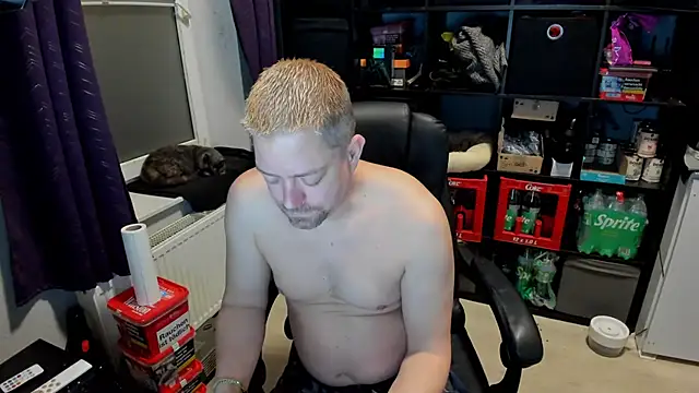 Trucker Hunter online show from January 3, 7:06 am