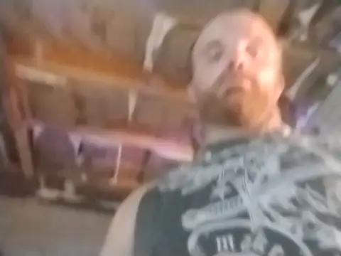 420pussylickr online show from September 12, 9:20 am