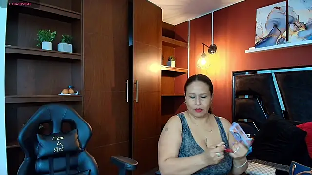 DacotaAndersonDirty online show from April 30, 11:06 am