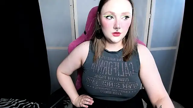 Snapshot of YourDyingBride chatting on November 7, 12:37 am YourDyingBride online show from November 7, 12:37 am